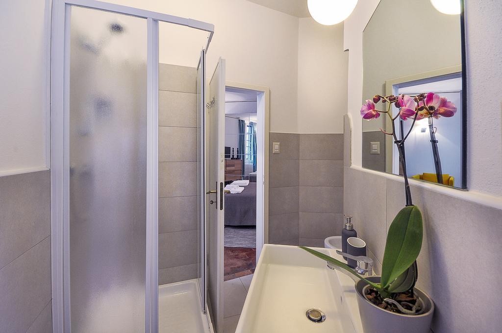 B&B Farini 26 Bologna Bagian luar foto